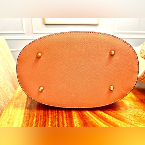 American Bee Bucket Bag in Mauve Pink w Gold Buckles NWT - Picture 12 of 17